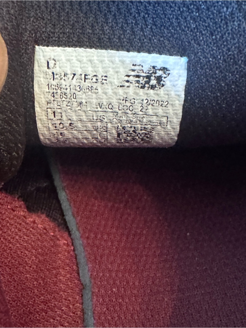 New Balance figs men’s Black & Burgundy Athletic Sneakers size 11 - Picture 7 of 9
